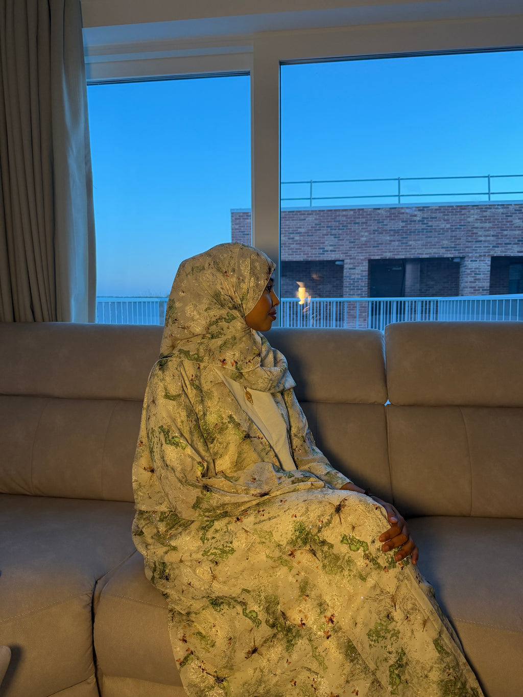 Desert rose abaya
