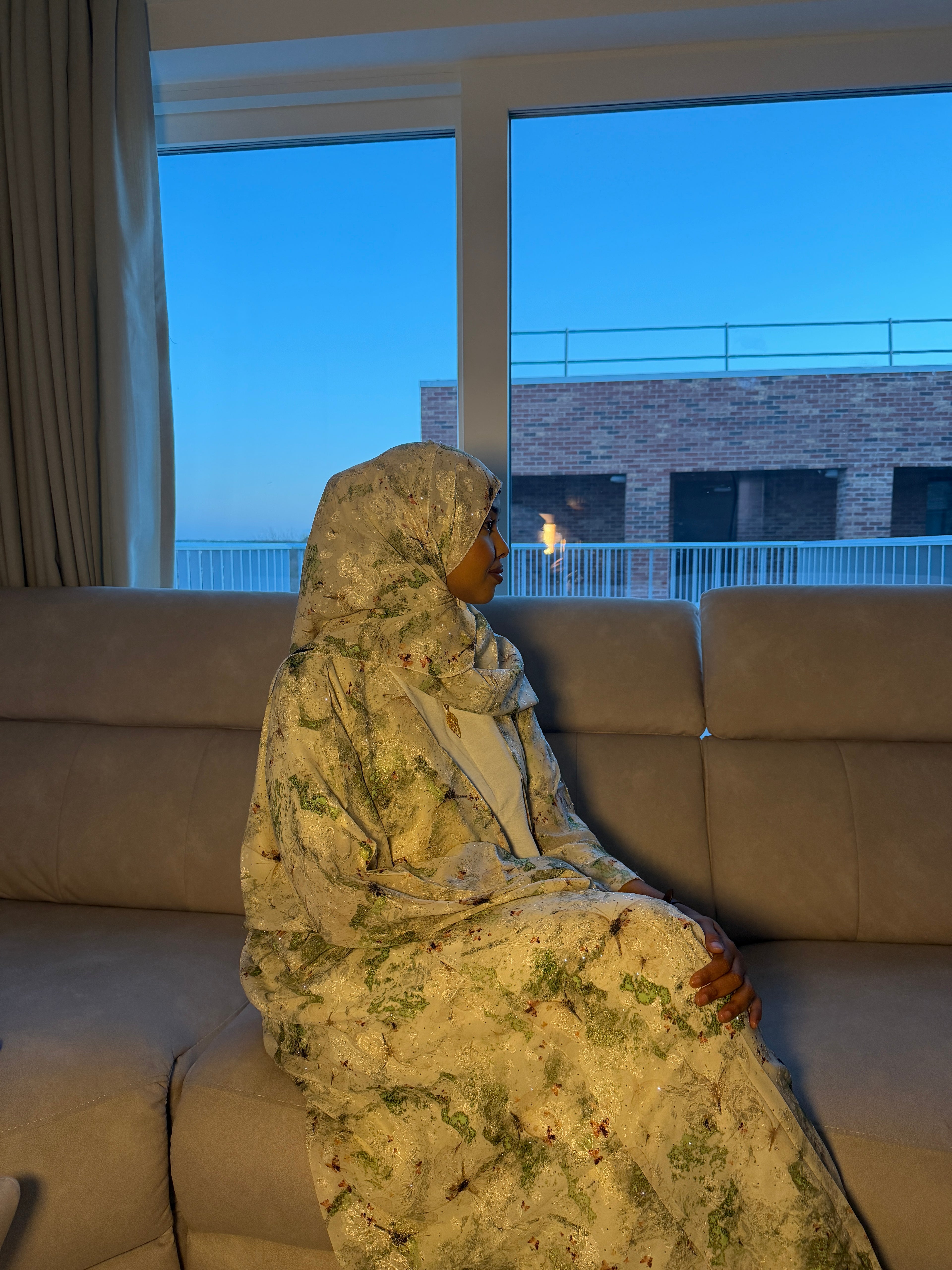Desert rose abaya