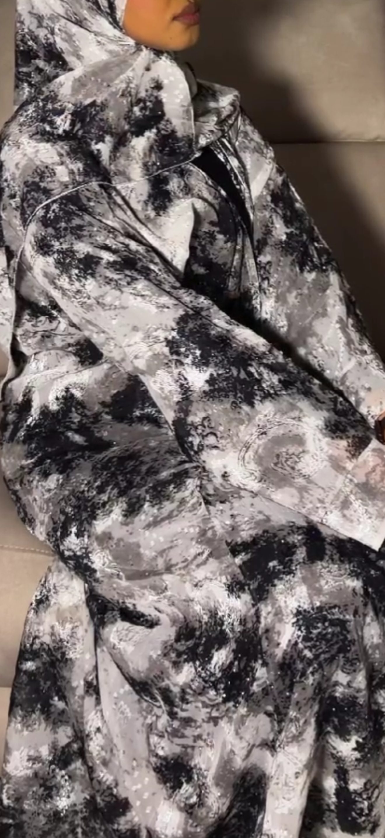 Open abaya