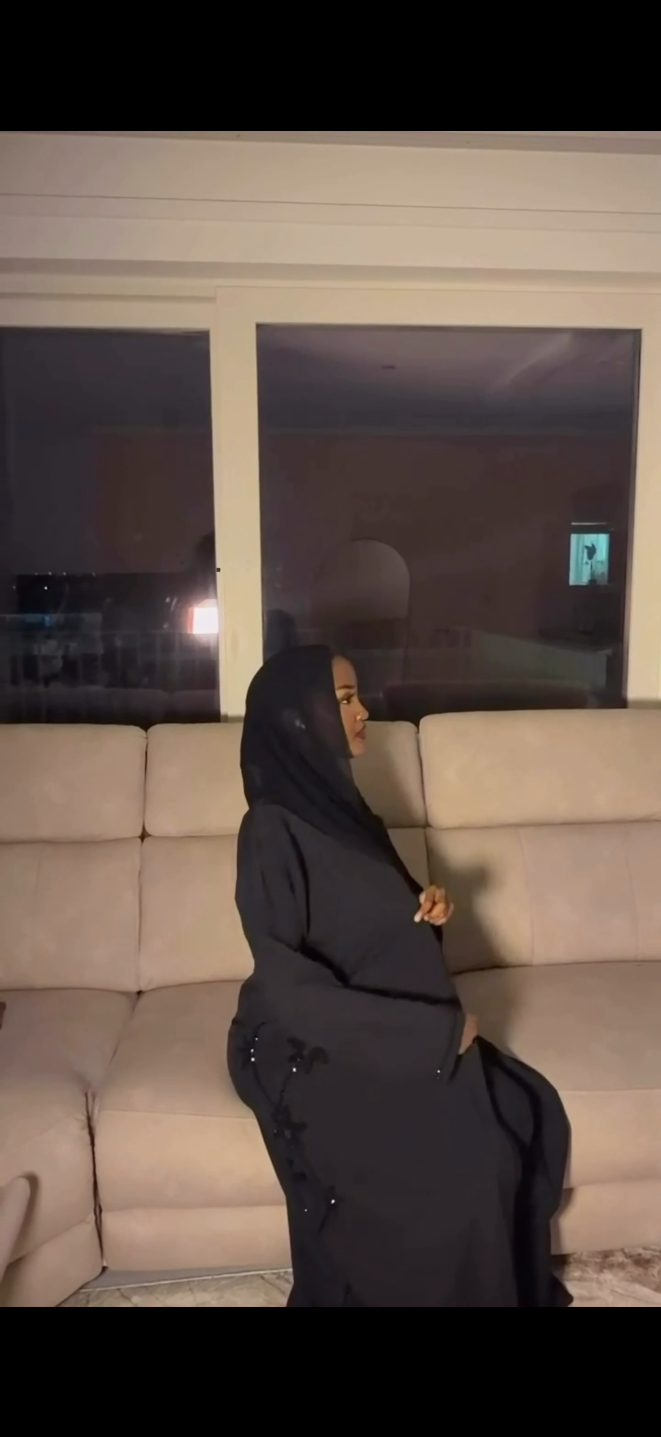 Black abaya