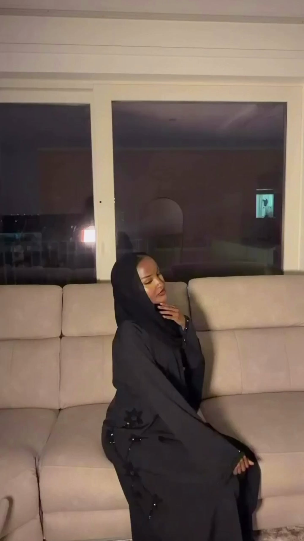 Black abaya